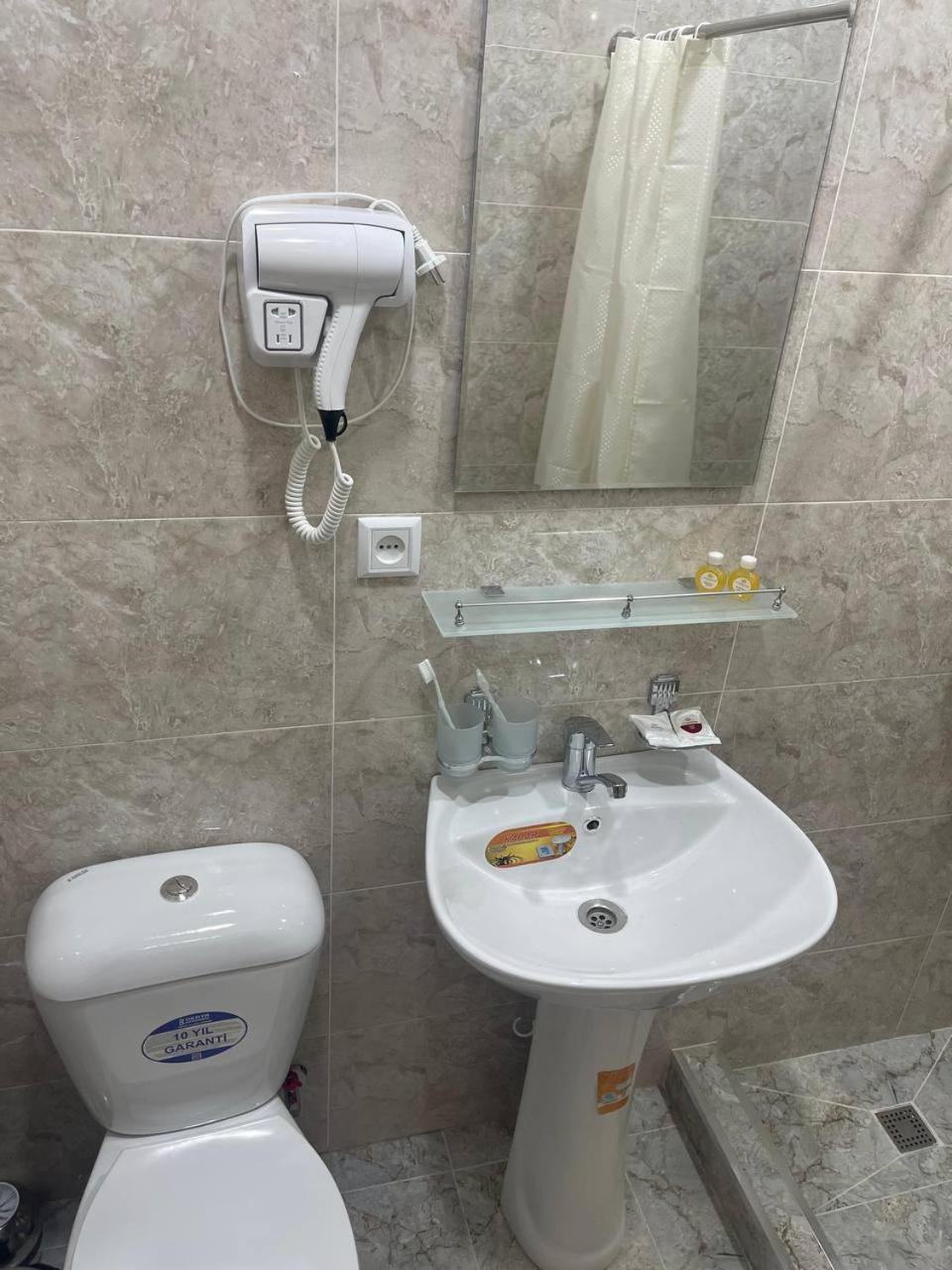 Art Inn Hotel Tashkent Bagian luar foto